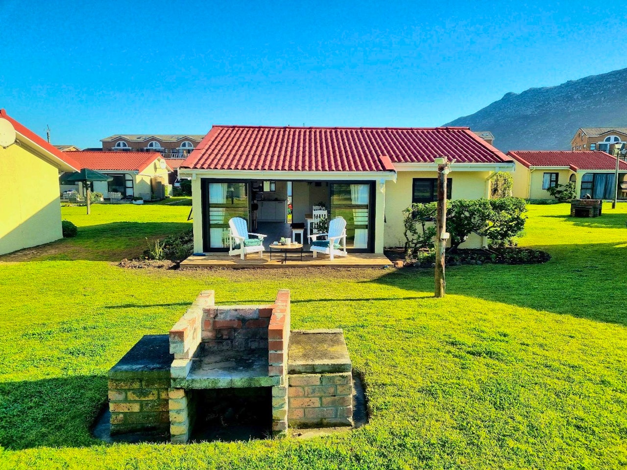 Glencairn Heights Accommodation at  | Viya