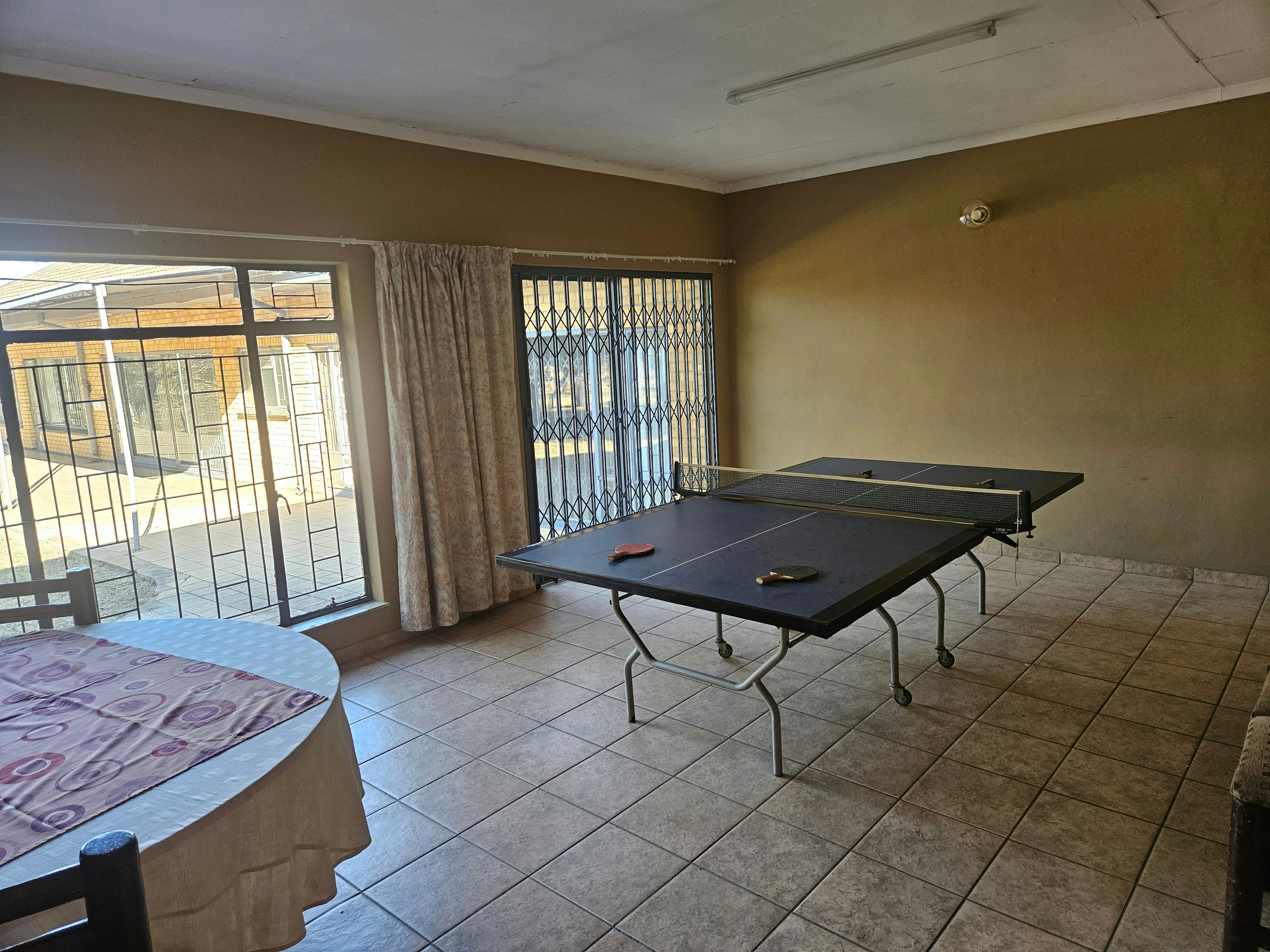 Tambuki Backpackers & Self-catering - Dinokeng image no 9 of 15