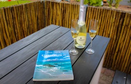 Bloubergstrand Accommodation at Upmarket Cottage | Viya