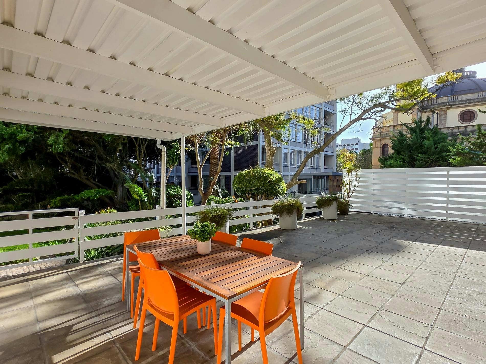 St Martini Gardens Garden Apartment image no 1 of 36