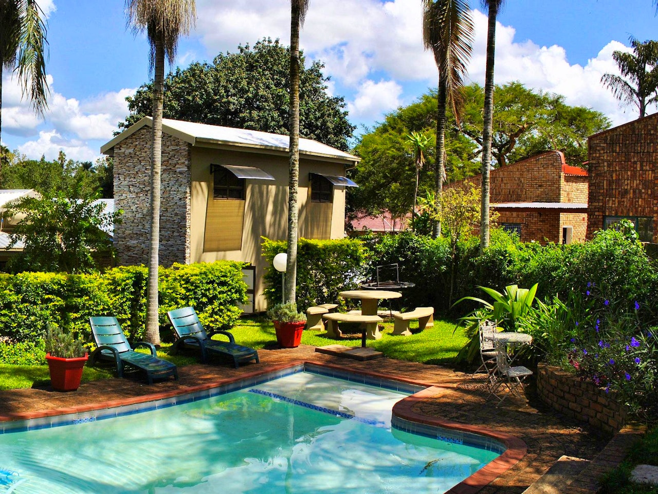 Lowveld Accommodation at  | Viya