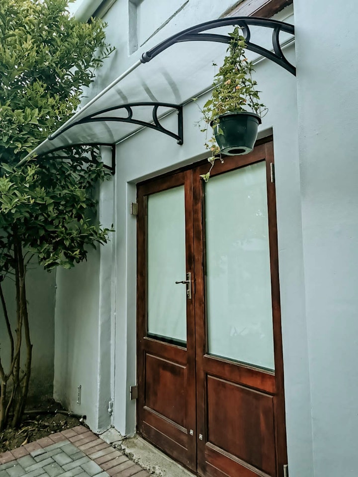 Western Cape Accommodation at Little Oak Garden Cottages | Viya