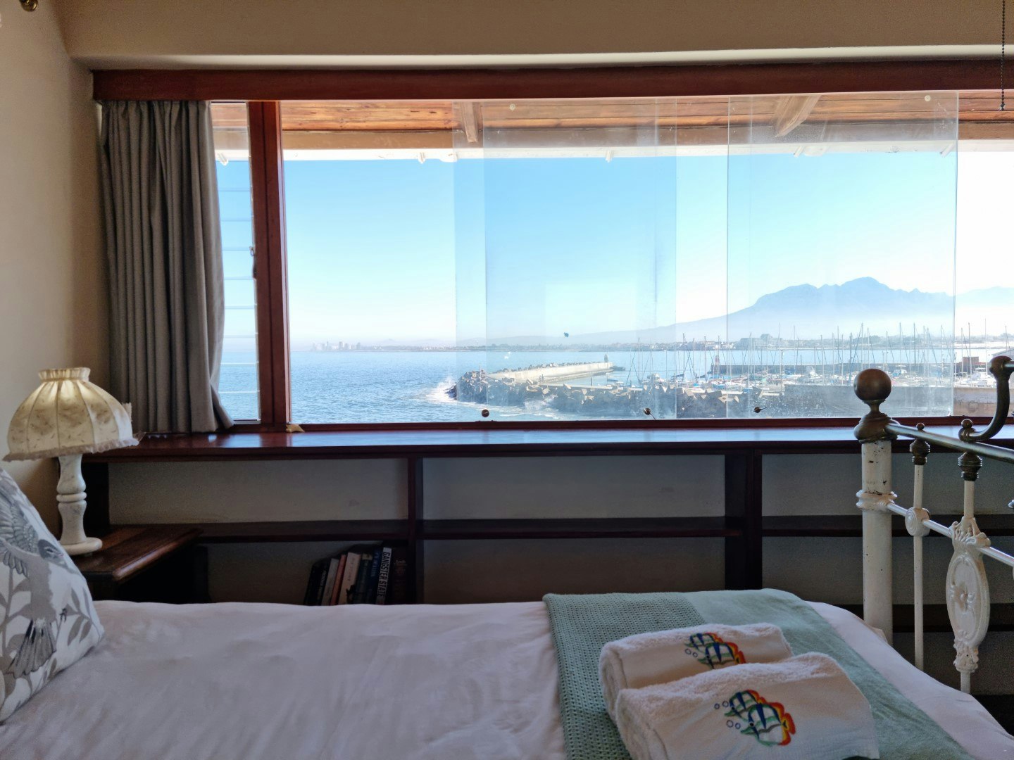 Bikini Beach Holiday Home LekkeSlaap