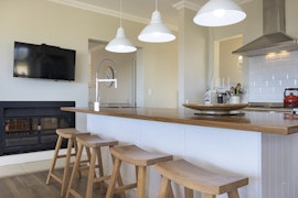 Hermanus Accommodation at Ocean View Family Beach House | Viya