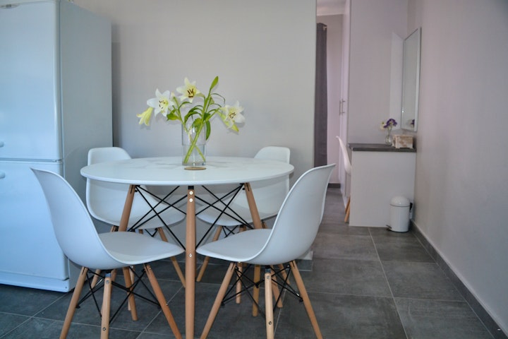 Cape Town Accommodation at 26 @ Edmond Rostand | Viya