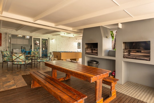 Jeffreys Bay Accommodation at  | Viya