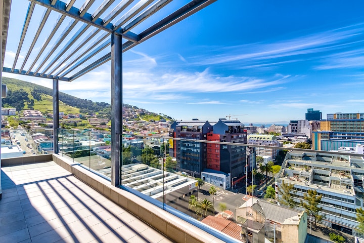 Cape Town Accommodation at Luxury City View Retreat 1502 | Viya