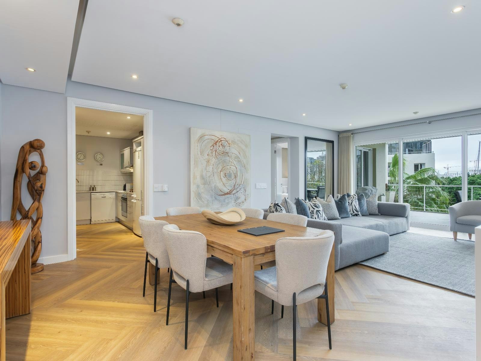 Mountain Marina - Two Bedroom Premier 17 image no 3 of 17