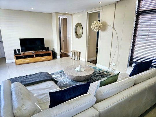 Bloubergstrand Accommodation at  | Viya