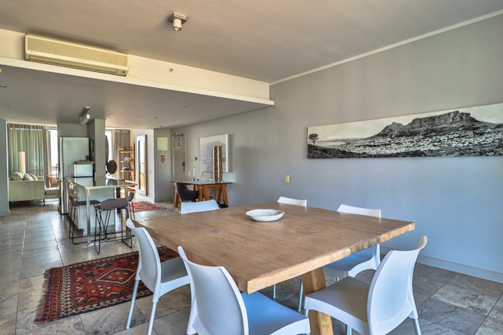 Cape Town Accommodation at Harbour Bridge 417 | Viya