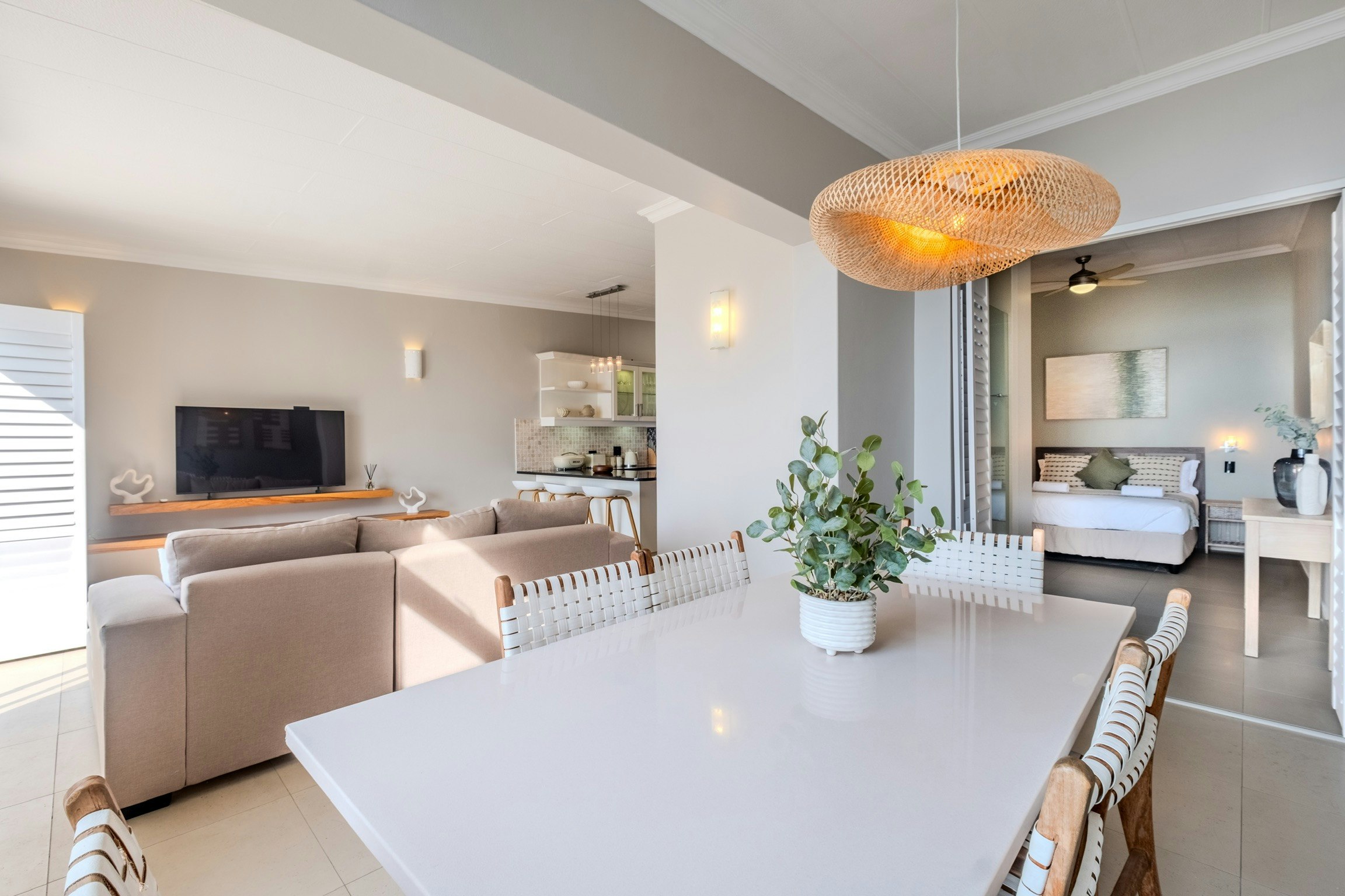 Umdloti Ocean Paradise | 2-bedroom with Sea Views image no 5 of 20