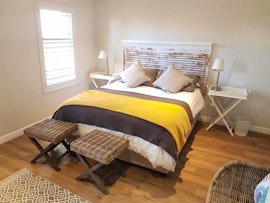 Hermanus Accommodation at 200 on 5th Street - V7 | Viya