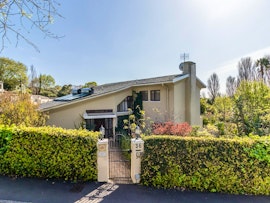 Southern Suburbs Accommodation at Valley Heights Guest House | Viya