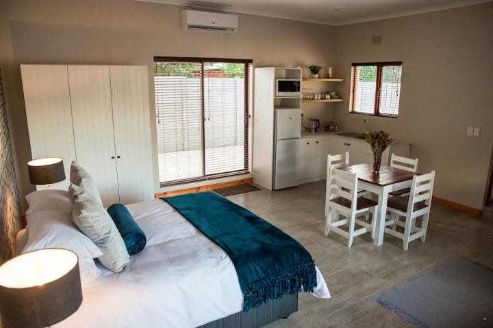 Paarl Accommodation at Sol Montis Guest Cottage | Viya