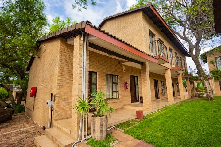 Gauteng Accommodation at Hoyohoyo Chartwell Lodge | Viya