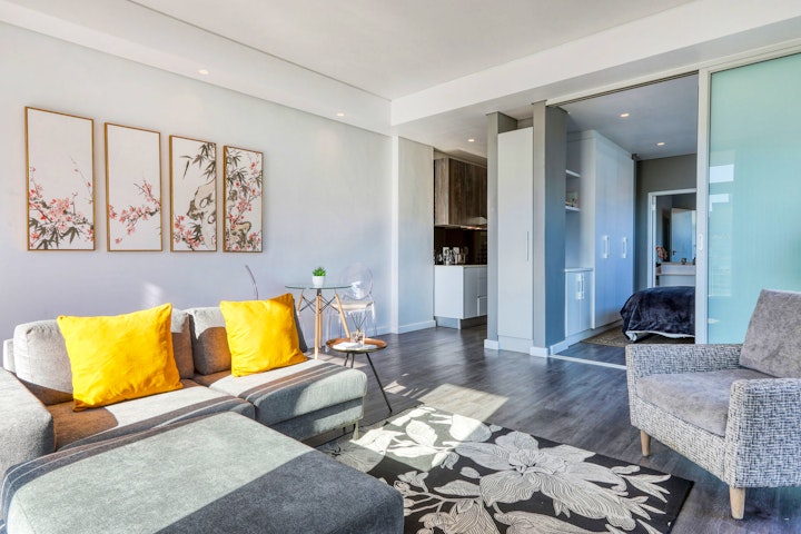 Cape Town Accommodation at Tranquil Corner Apartment 802 | Viya