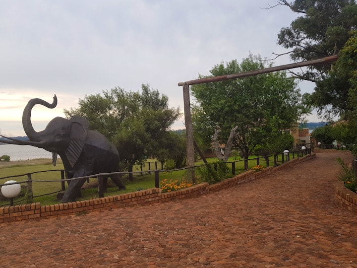 Mpumalanga Accommodation at Elephant Hide Away Cottages | Viya