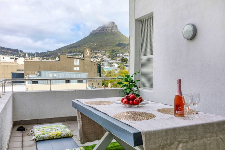 Cape Town Accommodation at Classic Luxury Apartment | Viya