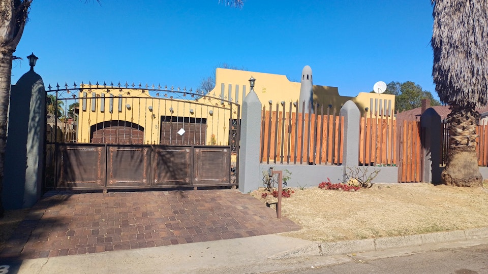 Alberton Accommodation at  | Viya