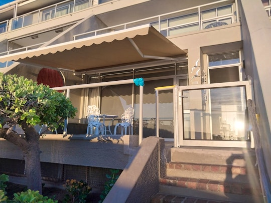 Bloubergstrand Accommodation at  | Viya