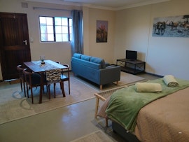 KranztKloof Nature Reserve Accommodation at La Belle Vue Studio | Viya