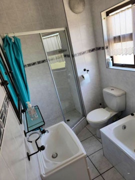 Scottburgh Accommodation at 11 Seesonnet Beach Flat | Viya