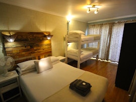 Bloubergstrand Accommodation at  | Viya