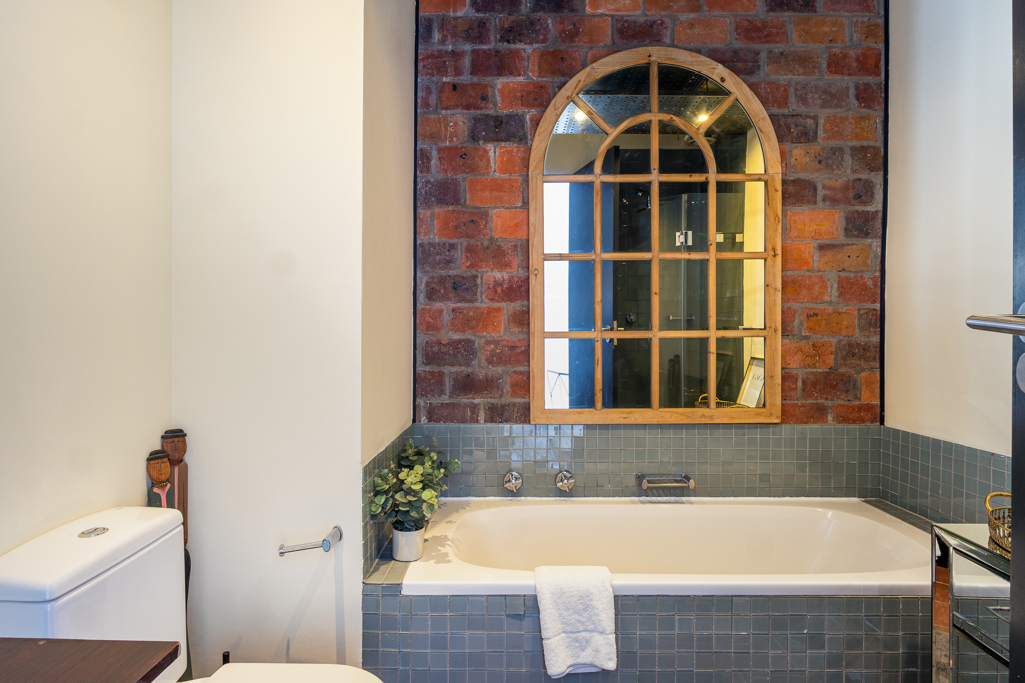 Stylish Temple House Loft by CTHA image no 14 of 17