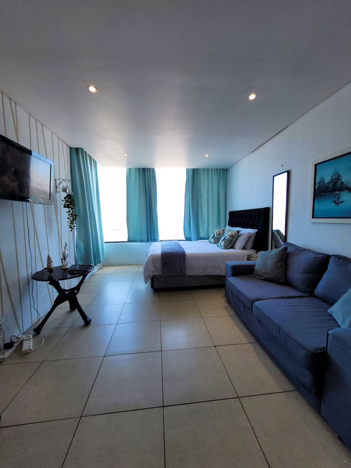 Durban Point Accommodation at 218 The Spinnaker | Viya