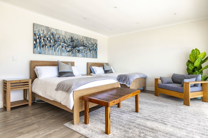 Cape Town Accommodation at 1 Hillside Penthouse | Viya