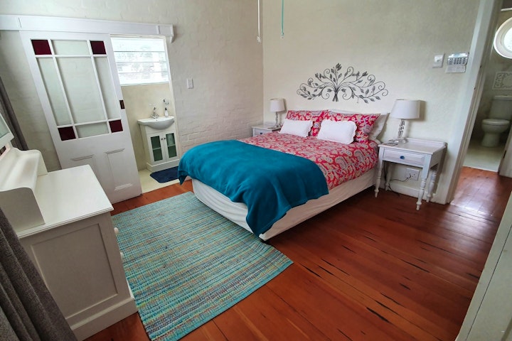 Western Cape Accommodation at 104 on 10th Street - V16 | Viya