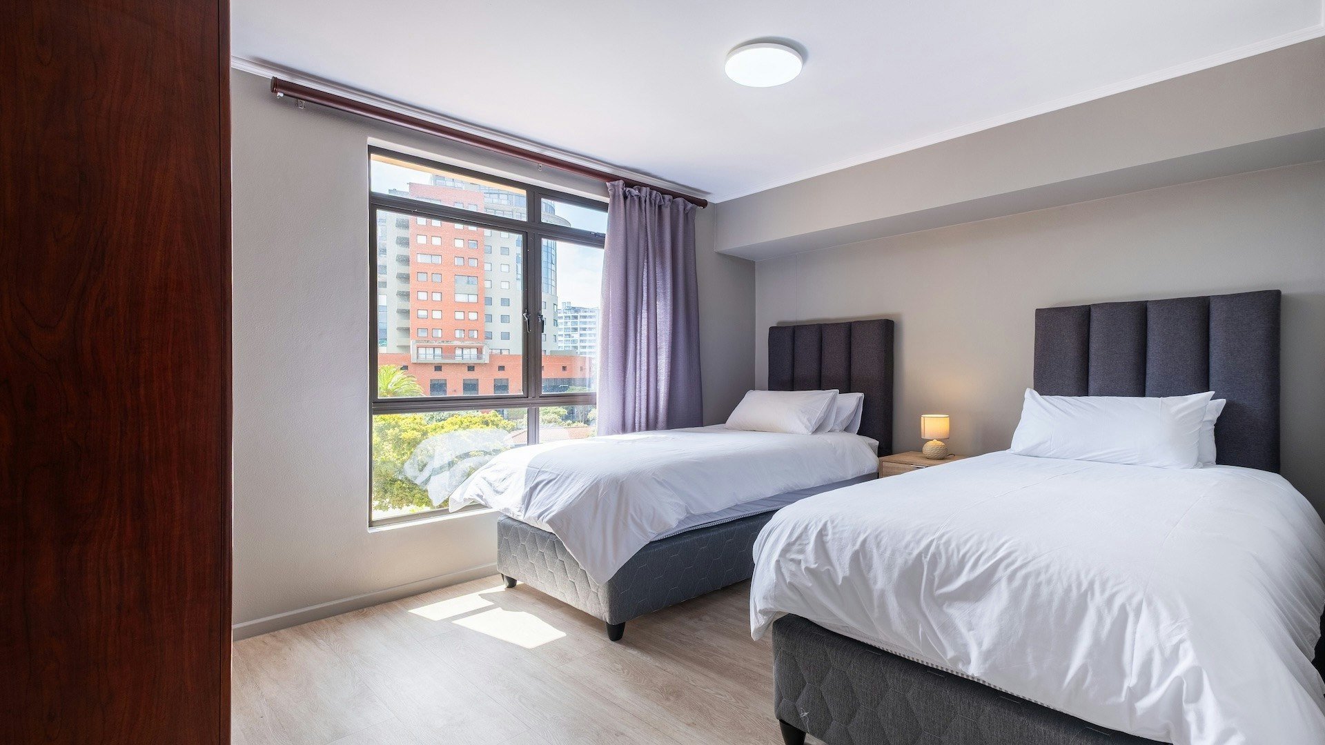 The Island Club 2 Bed Apartments image no 7 of 18