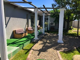 Southern Suburbs Accommodation at Pelican Accommodation | Viya