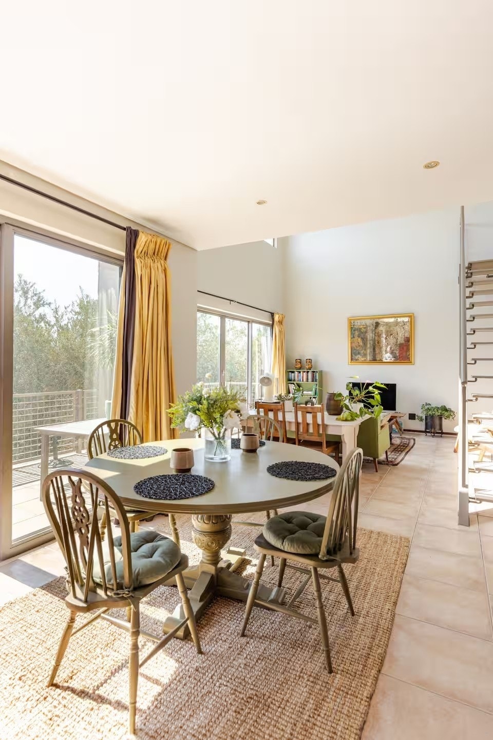 Eastbridge Off Kloof image no 5 of 40