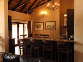 North West Accommodation at Buffalo Thorn Lodge | Viya