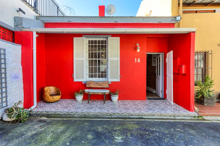 Western Cape Accommodation at Modern Art Deco Cottage | Viya