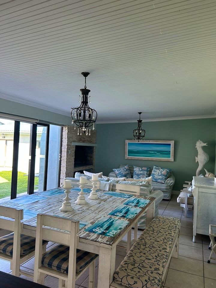 Western Cape Accommodation at Struisbaai Beach House | Viya