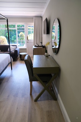 Southern Suburbs Accommodation at  | Viya