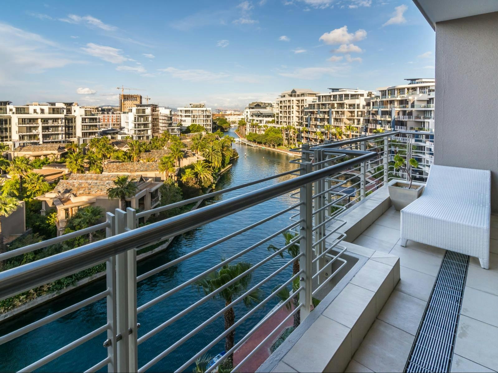 Mountain Marina - One Bedroom Premier 7 image no 1 of 13