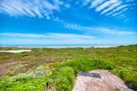 Struisbaai Accommodation at Sunset Cottage | Viya