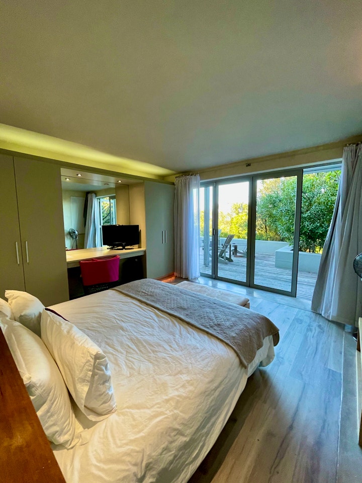 Western Cape Accommodation at Beach End House | Viya