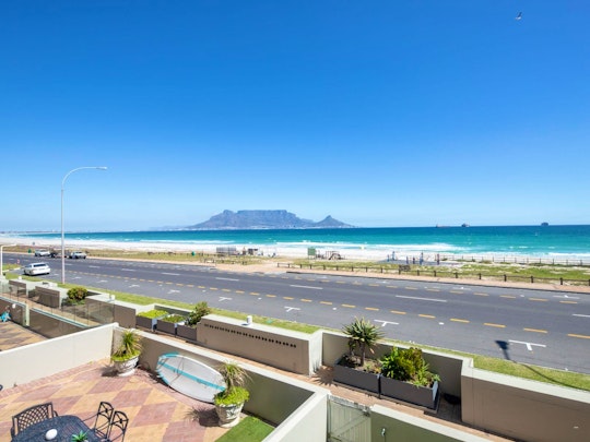 Bloubergstrand Accommodation at  | Viya