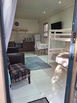 Cape Town Accommodation at Comfey Stay | Viya