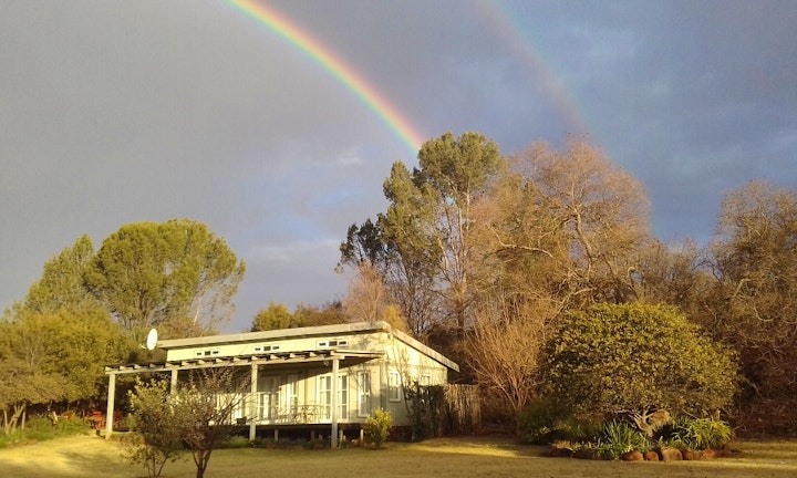 Cradle Of Humankind Accommodation at Magalies Mountain View Cottage | Viya