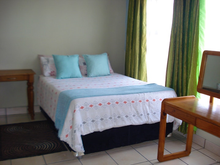 Western Cape Accommodation at Tisha Llama Self-catering | Viya