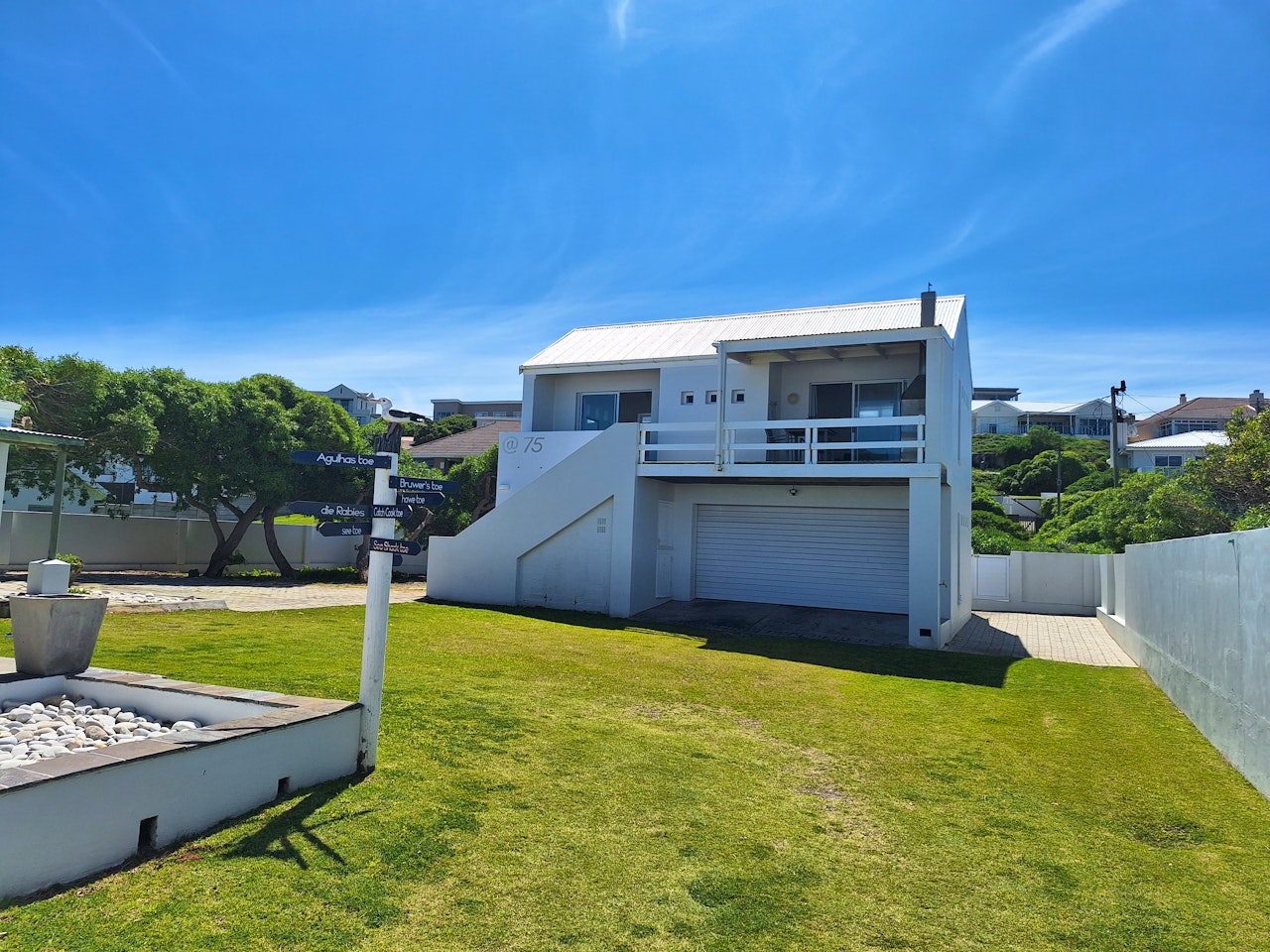 Struisbaai Accommodation at  | Viya