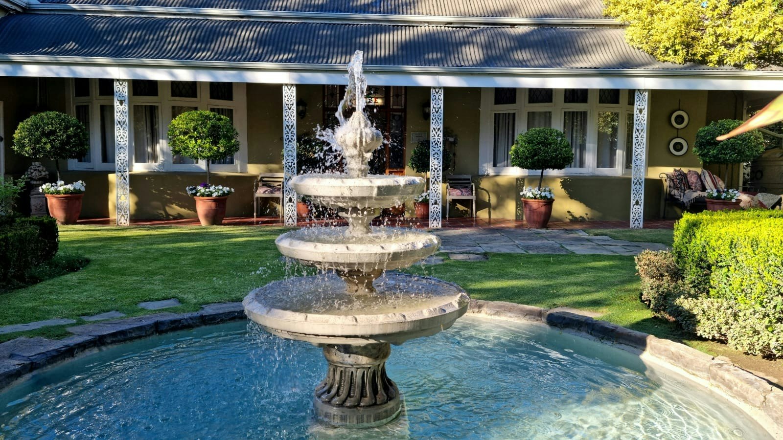 Roche House image no 9 of 13