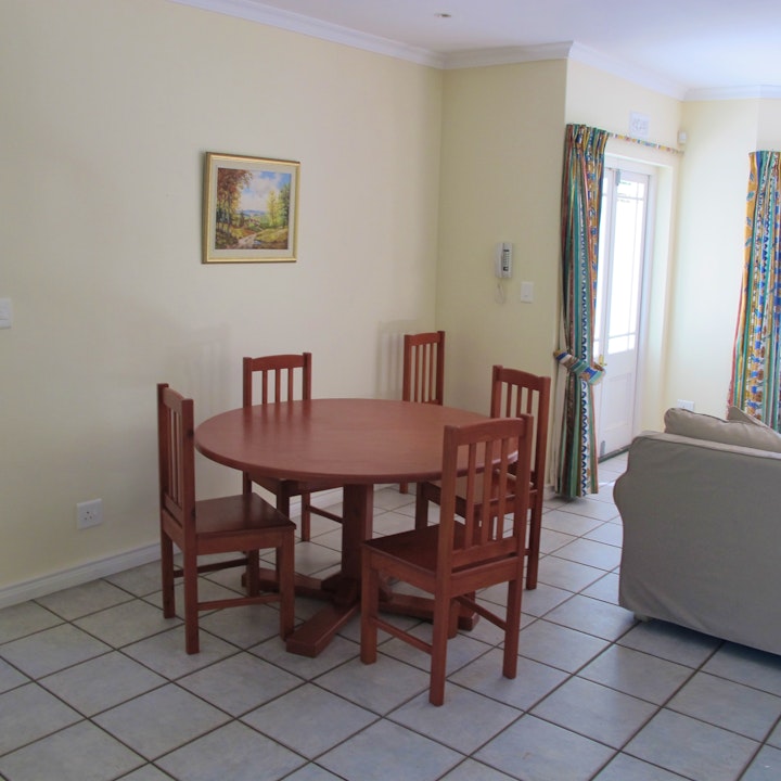 Southern Suburbs Accommodation at Constantia Cottage | Viya