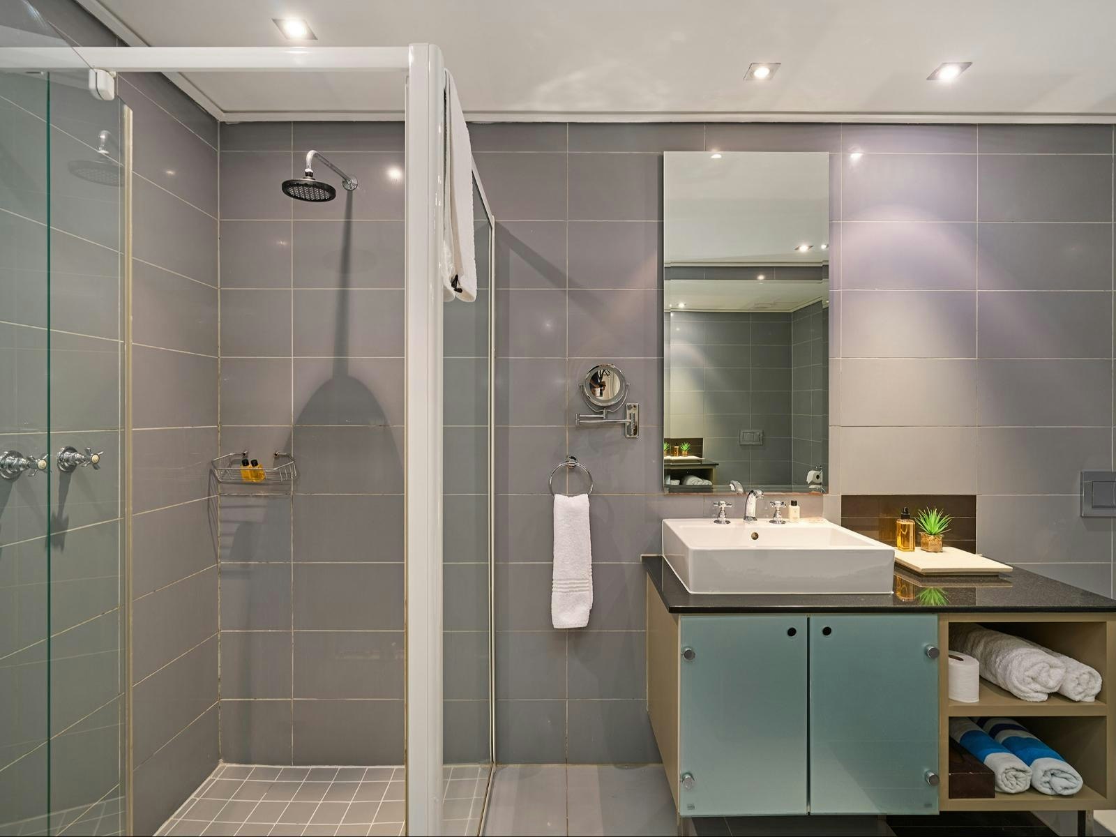 Cape Royale Apartment 802 image no 20 of 21
