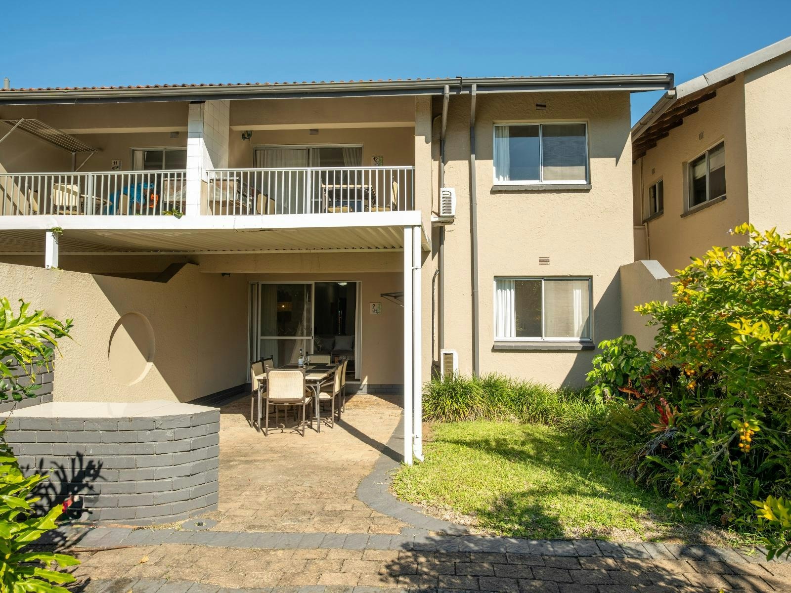 Lakeview Cabanas - Unit 8 image no 6 of 38